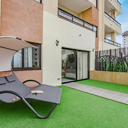 Bali Smart Hi-end Services Media Streaming Apartment