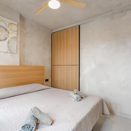 Bali Smart Hi-end Services Media Streaming Apartment